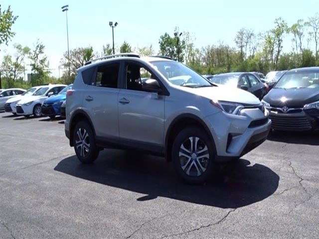 Toyota RAV4 2017 photo 1